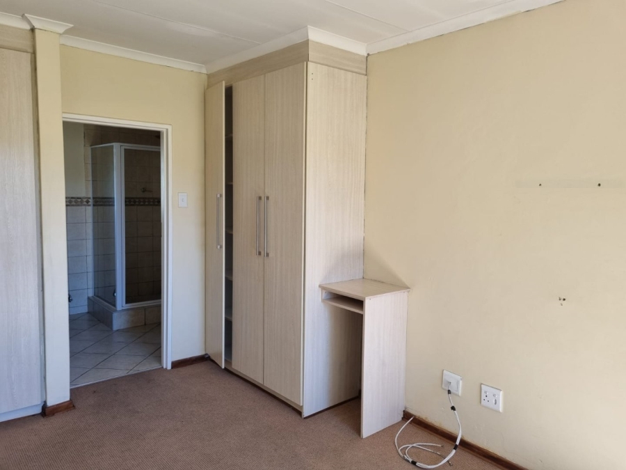3 Bedroom Property for Sale in Hillside Free State